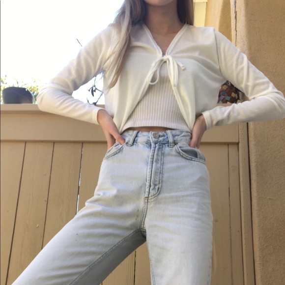 Long sleeve tie top - Picture 2 of 3